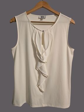 TAHARI Sleeveless Blouse Large Off-White Jersey Ruffled Keyhole Femenine Office